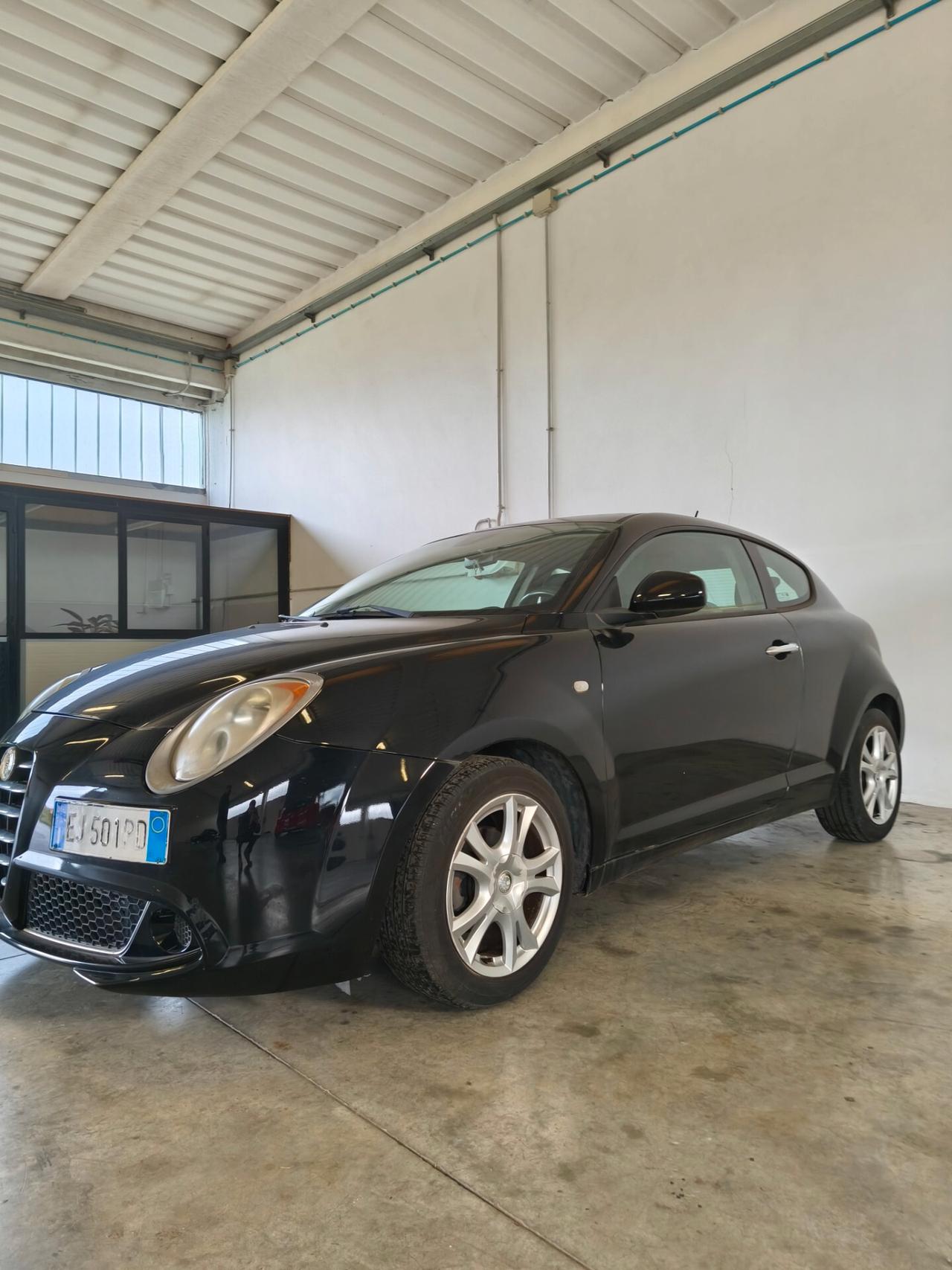 Alfa Romeo MiTo 1.4 105 CV M.air S&S Distinctive Sport Pack