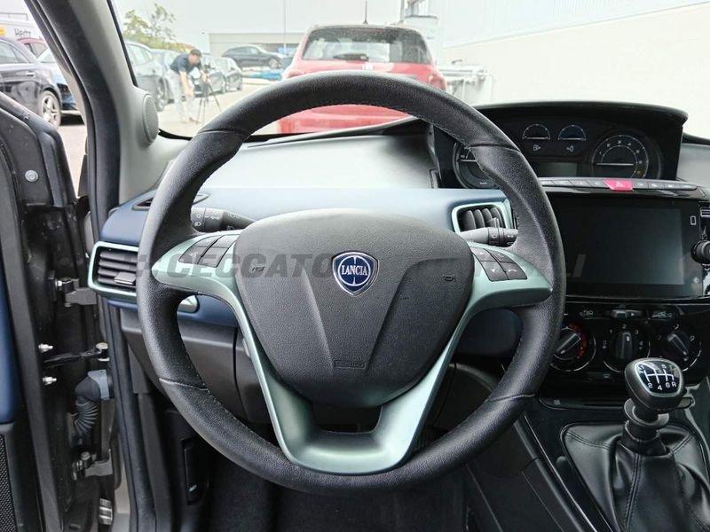 Lancia Ypsilon Ypsilon 1.0 firefly hybrid Platino s&s 70cv