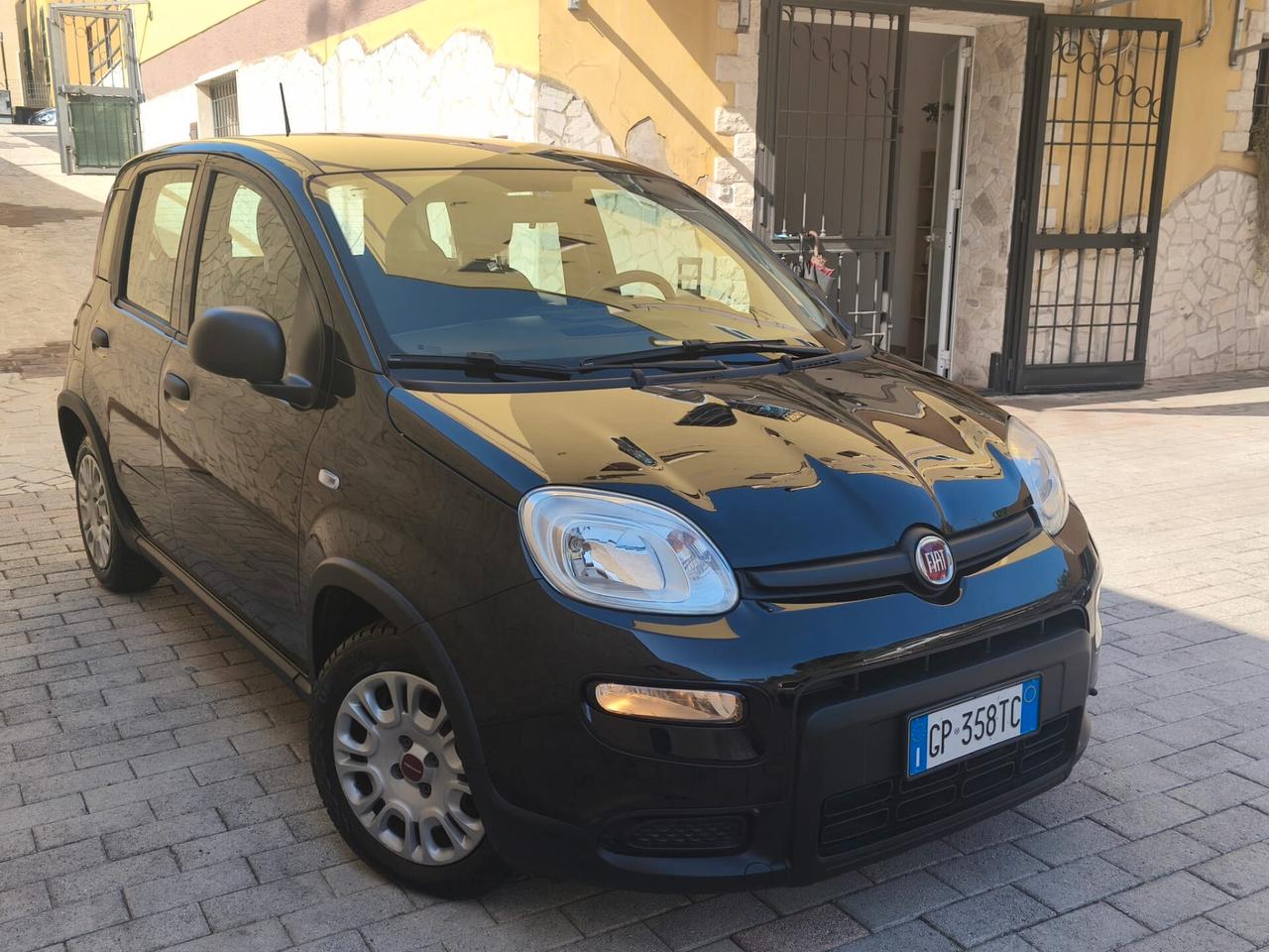 Fiat Panda 1.0 FireFly S&S Hybrid Garmin