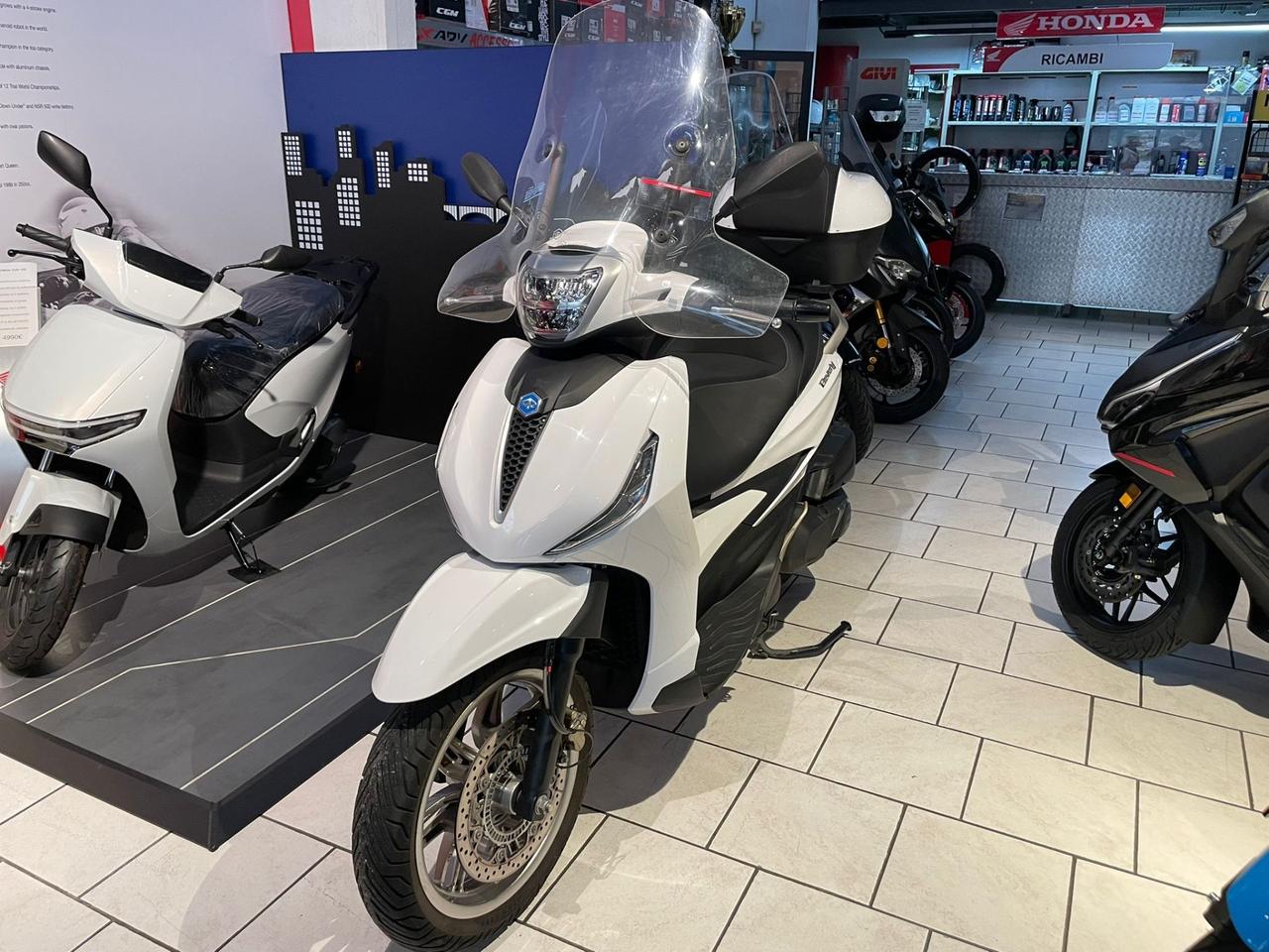 Piaggio Beverly 400 i.e.