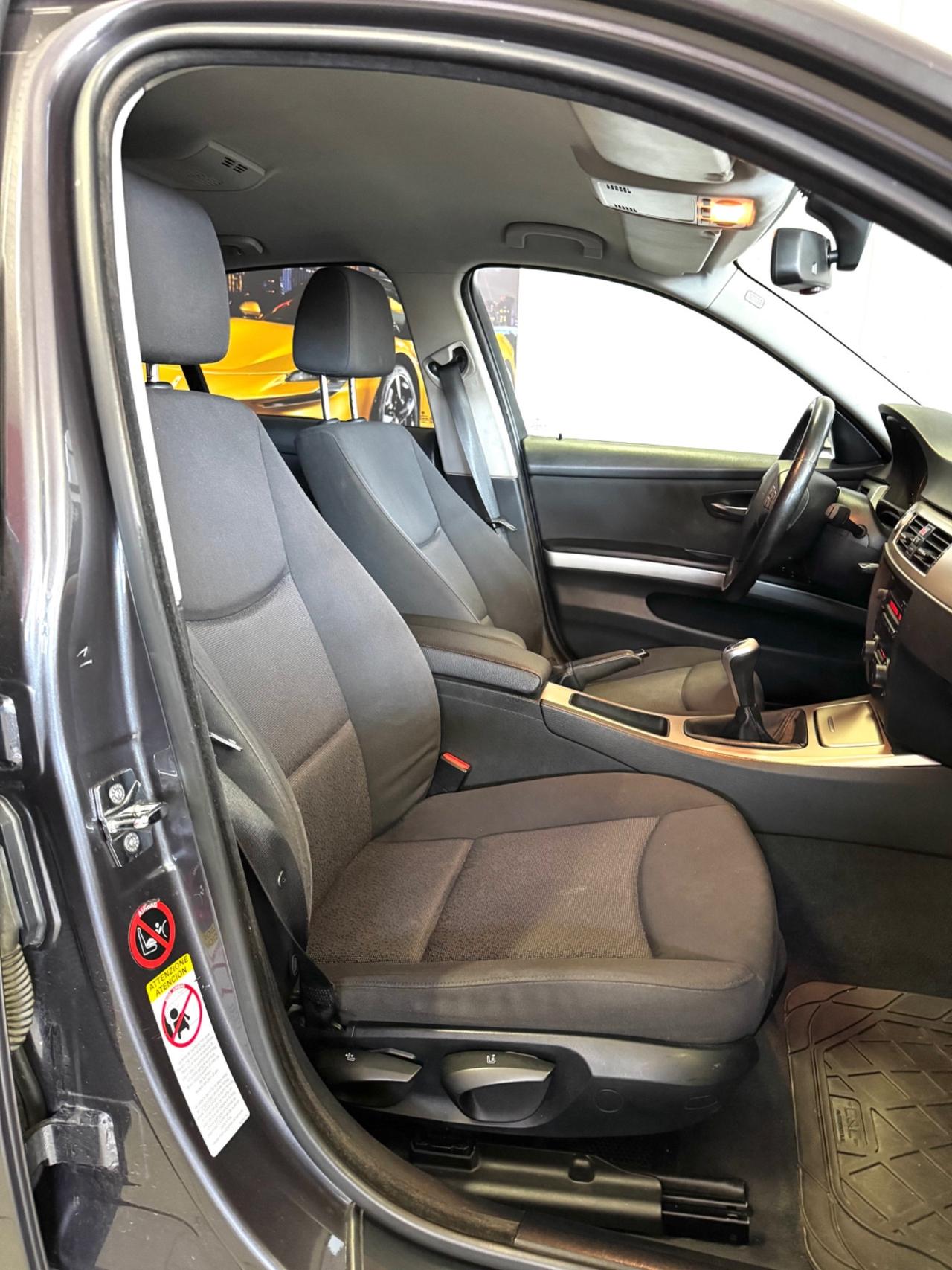 BMW 320D E90 MANUALE
