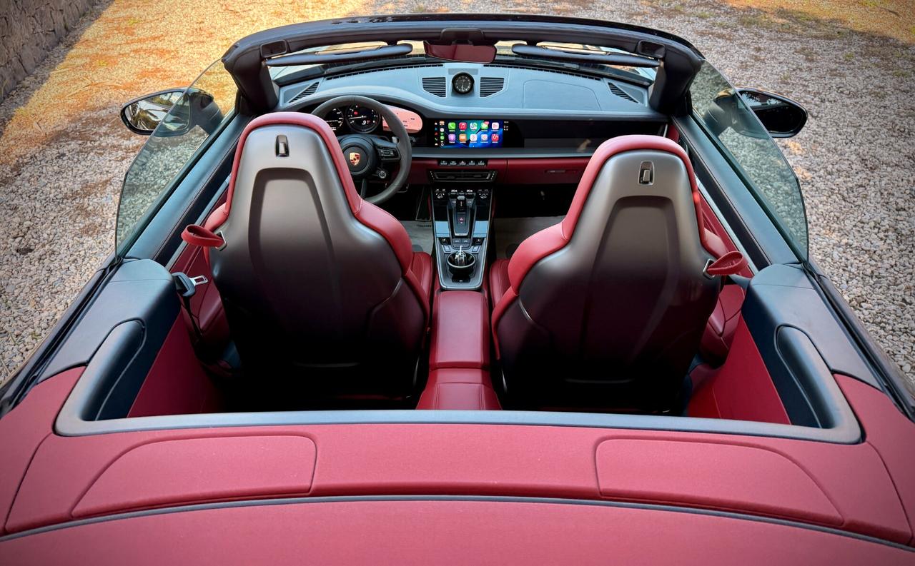 Porsche 911 Carrera 4S Cabriolet