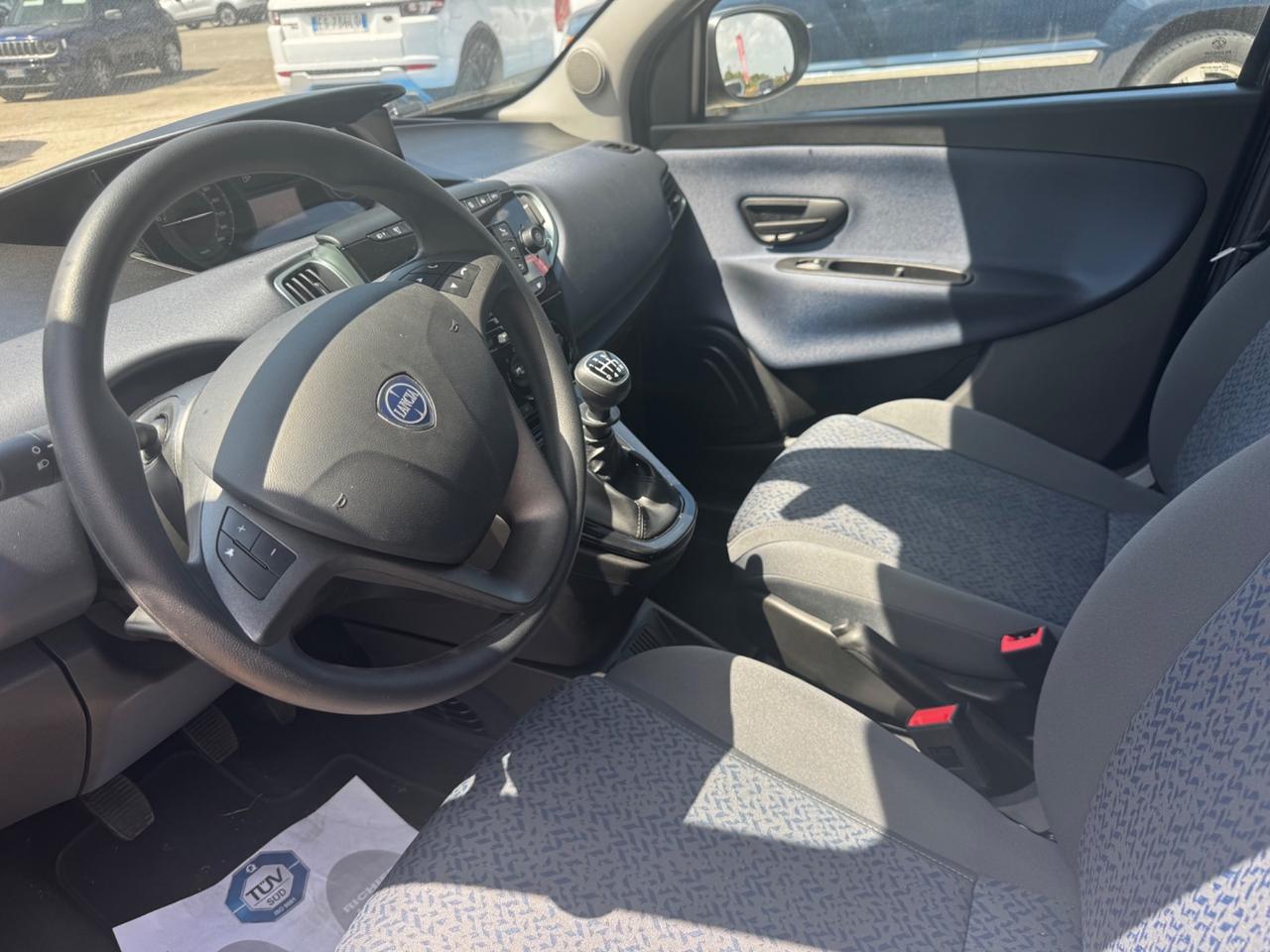 Lancia Ypsilon 1.0 FireFly 5 porte S&S Hybrid Silver Plus