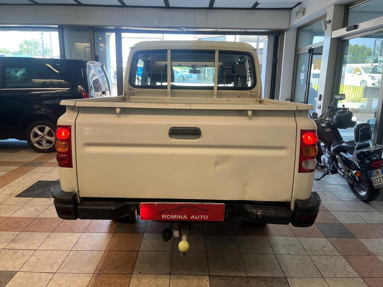 Mahindra Goa 2.2 CRDe 16V 4WD DC Pick-Up