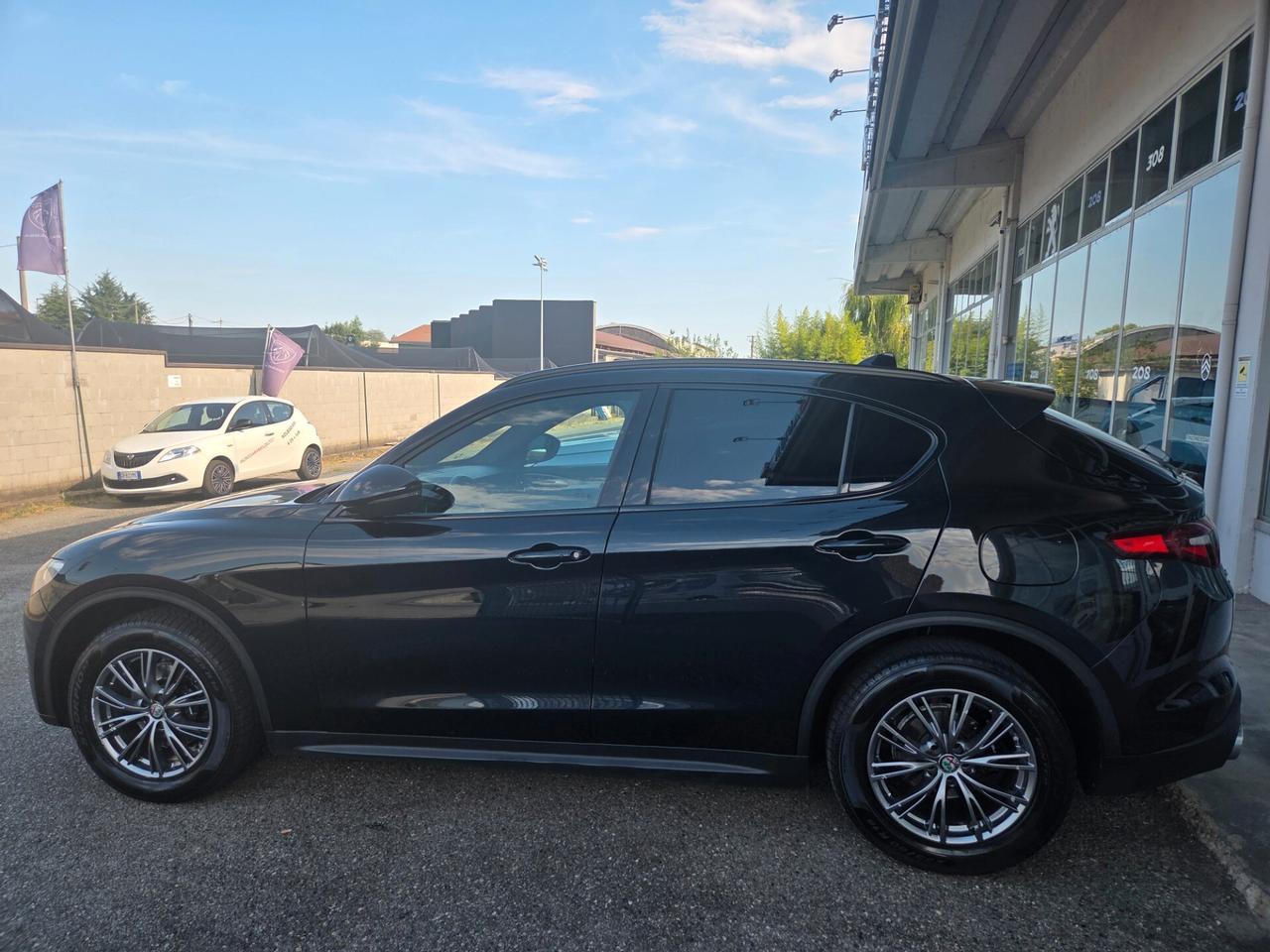 Alfa Romeo Stelvio 2.2 T.D 180 CV AT8 Q4 Executive VETTURA PER OPERATORI DEL SETTORE