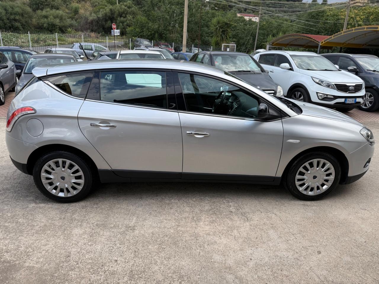 Lancia Delta 1.6 MJT DPF Argento KM CERTIF