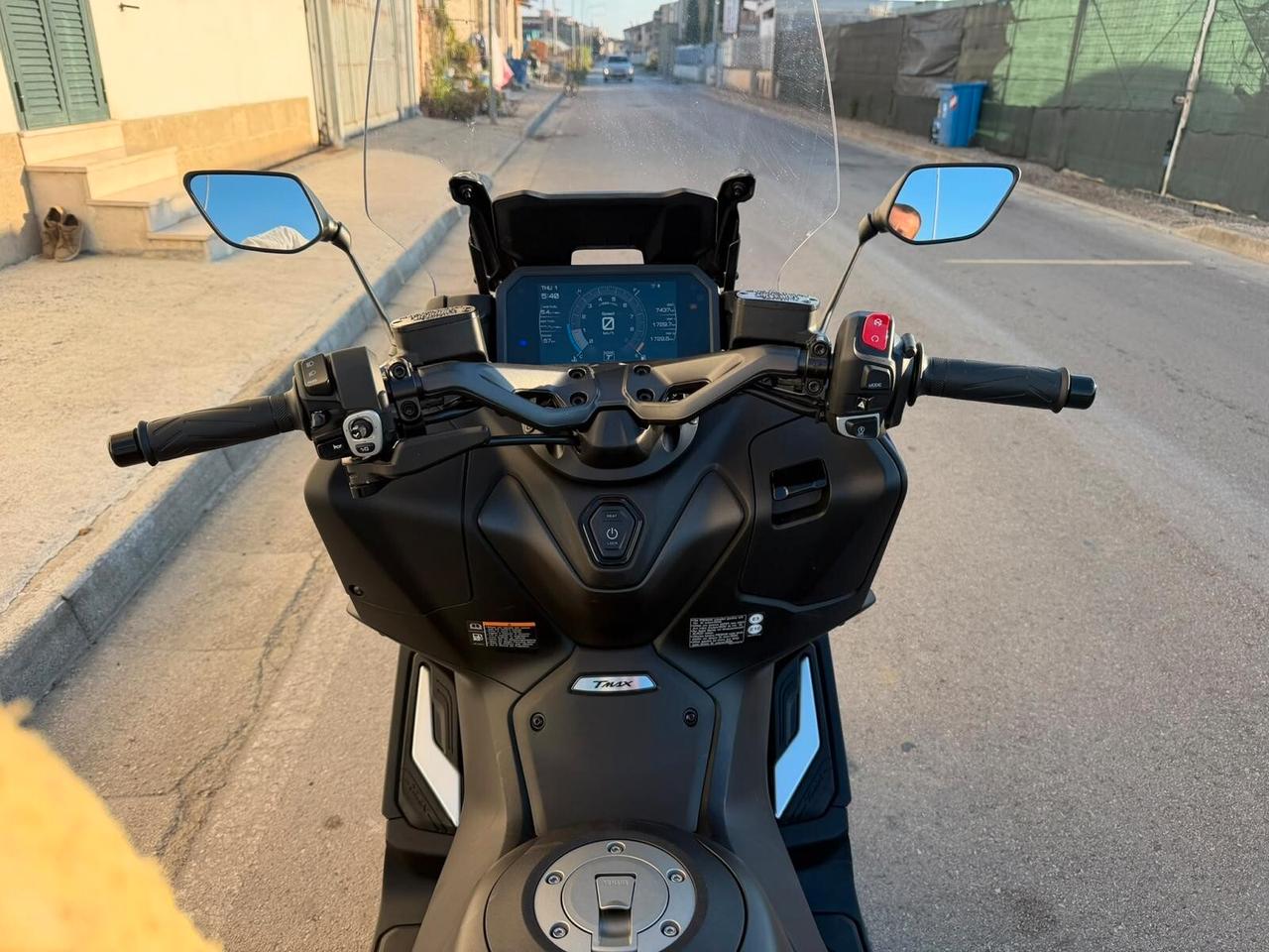 Yamaha T Max 560