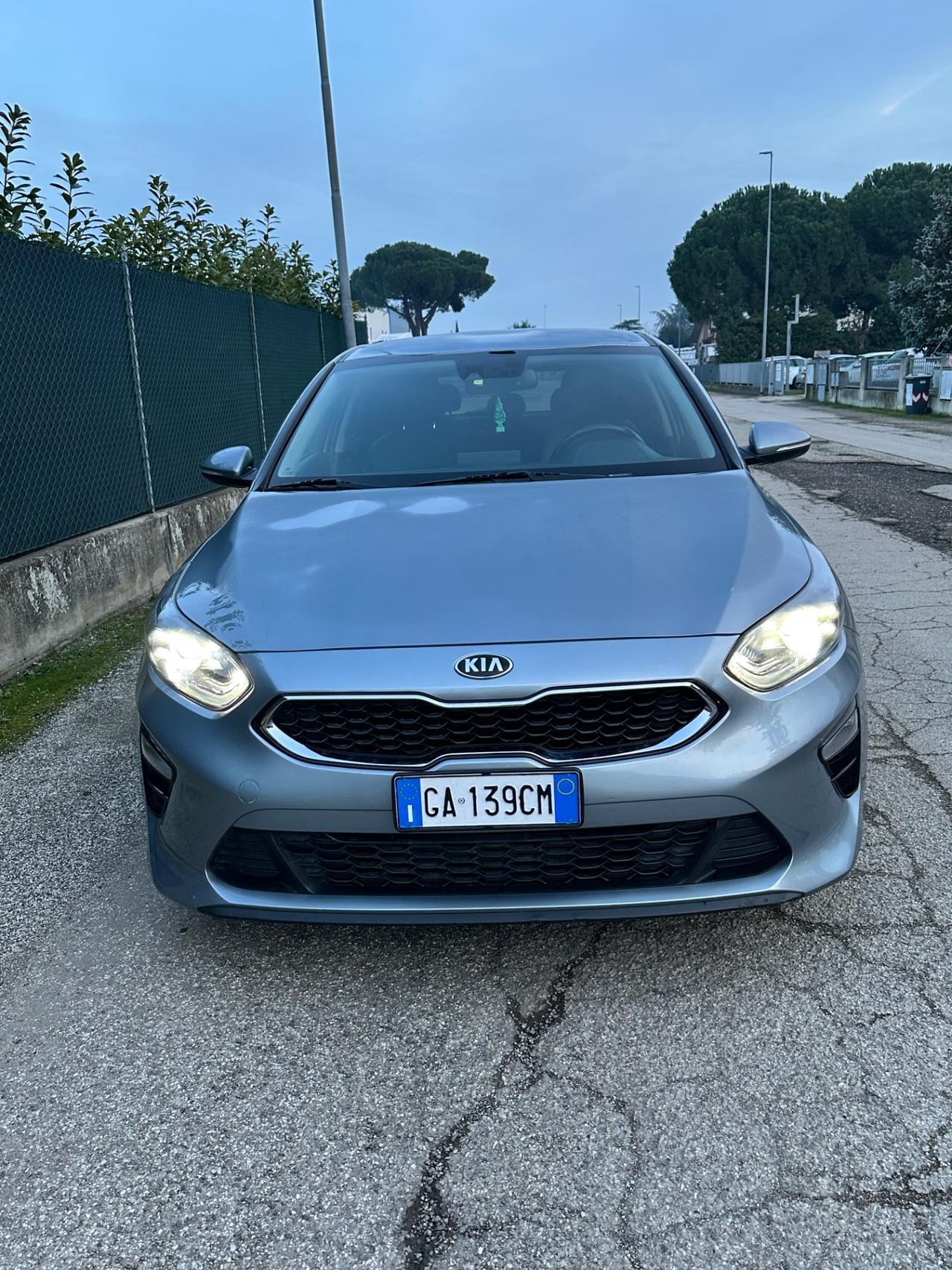 Kia Ceed 1.6 CRDi 136 CV 5p. Evolution