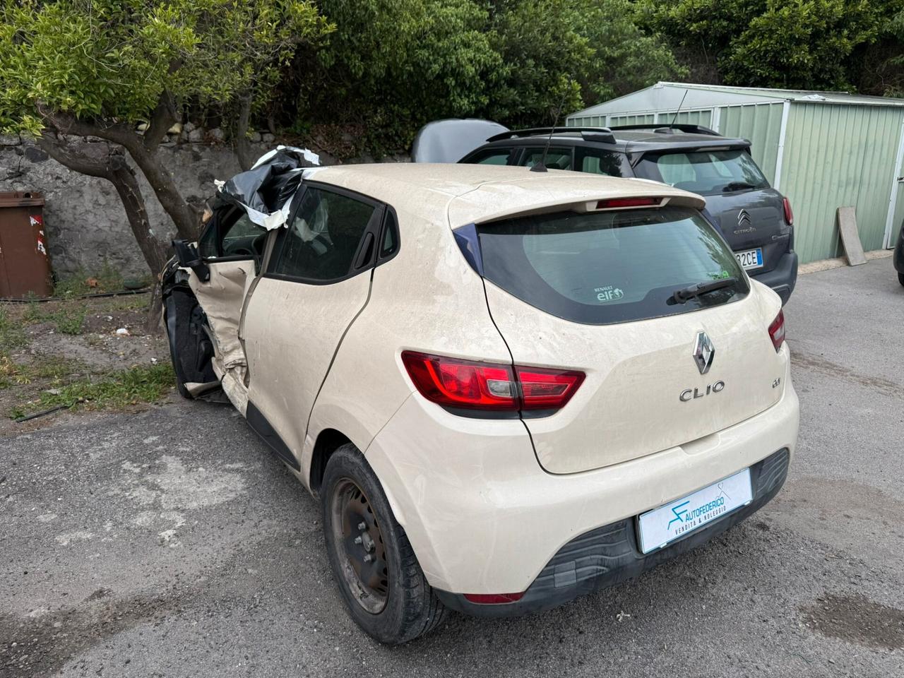 Renault Clio 1.5 Dci Incidentata