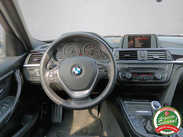 BMW 318 d xDrive Touring Sport