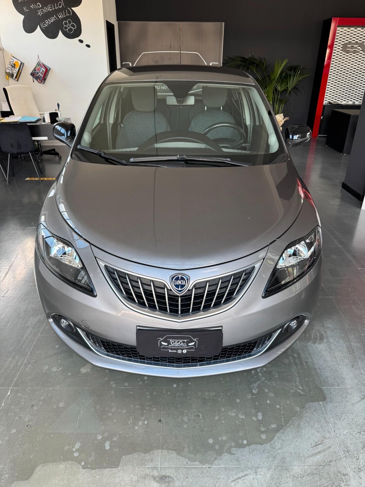Lancia Ypsilon 1.0 FireFly Hybrid Gold - 2023