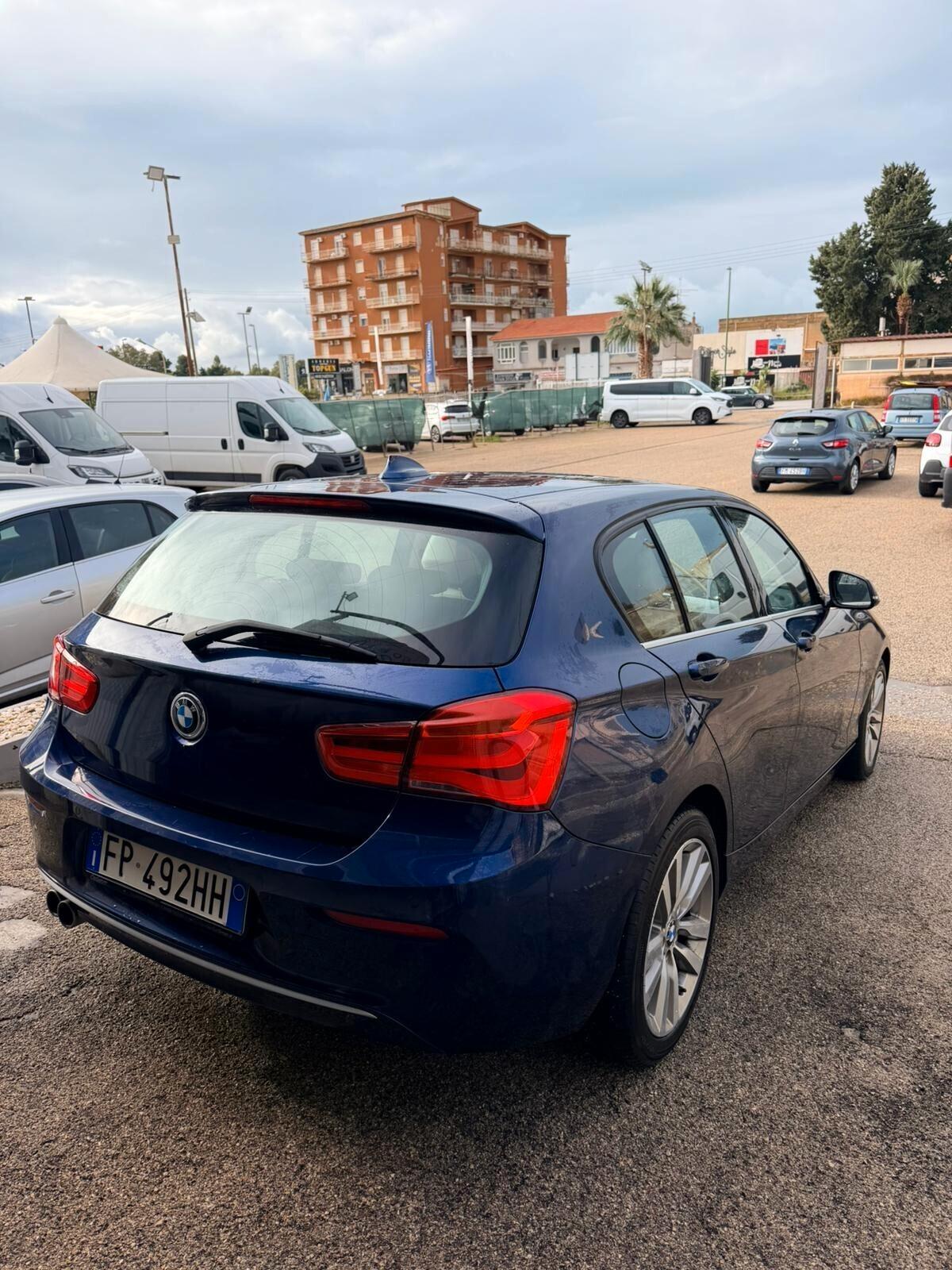 Bmw 120 120d 5p. Urban