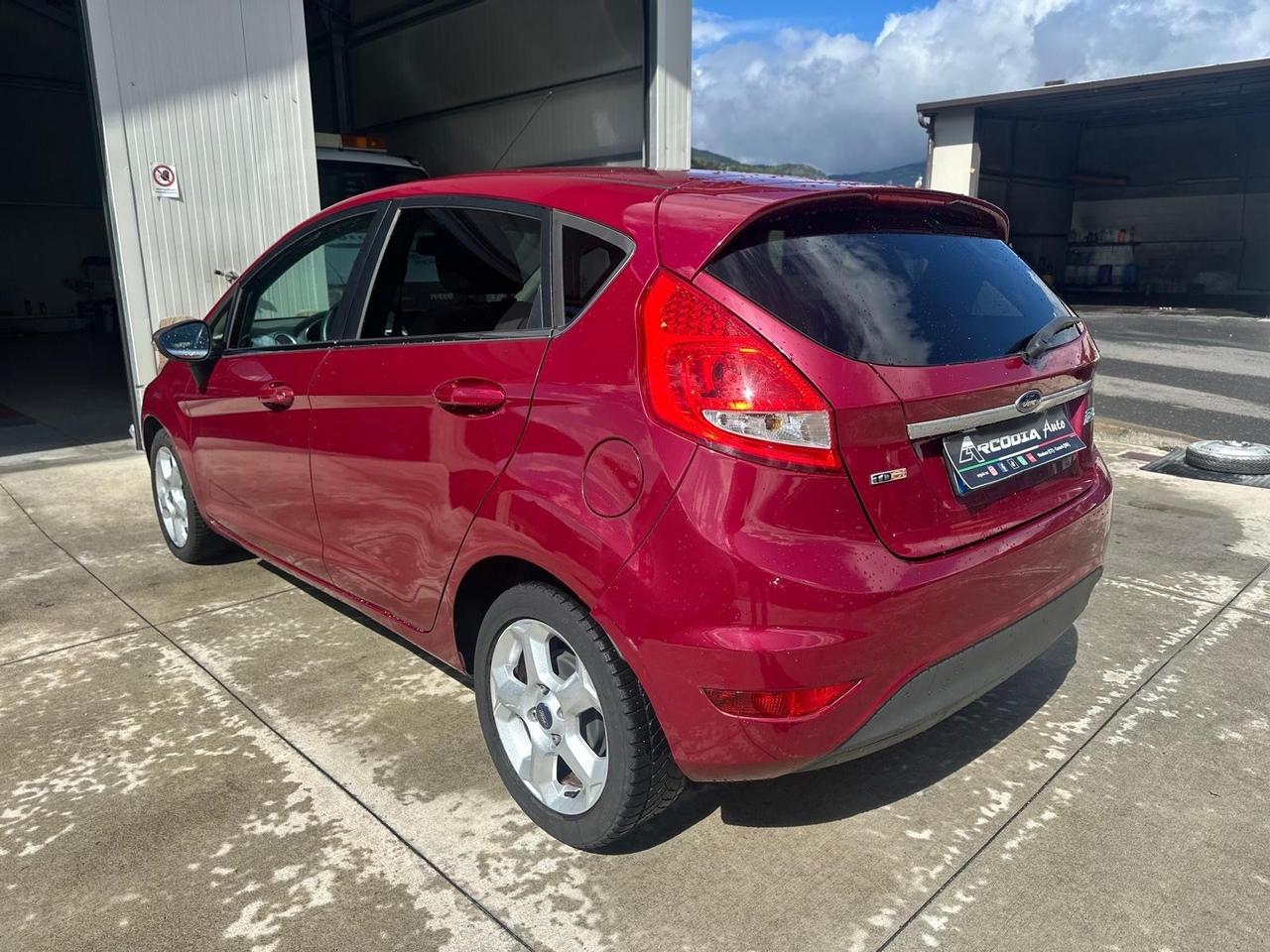 Ford Fiesta 1.4 TDCi 5p. Titanium