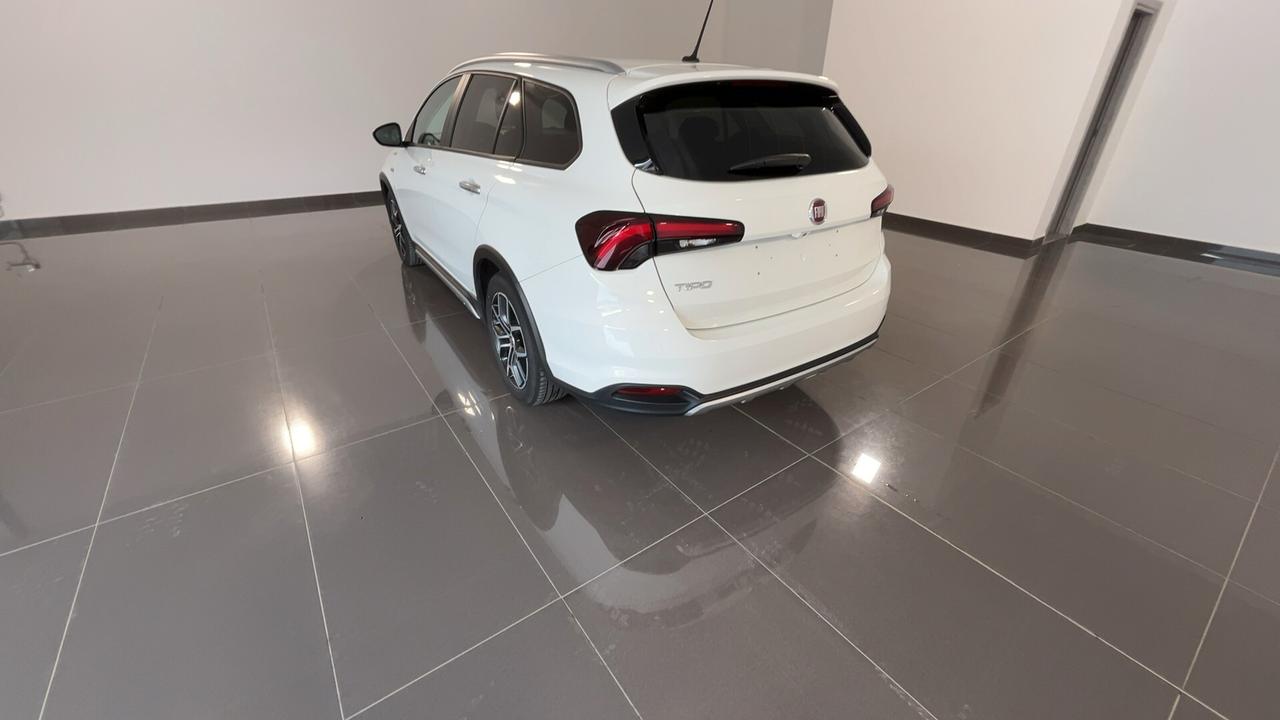 Fiat Tipo 1.6 Mjt S&S SW Cross