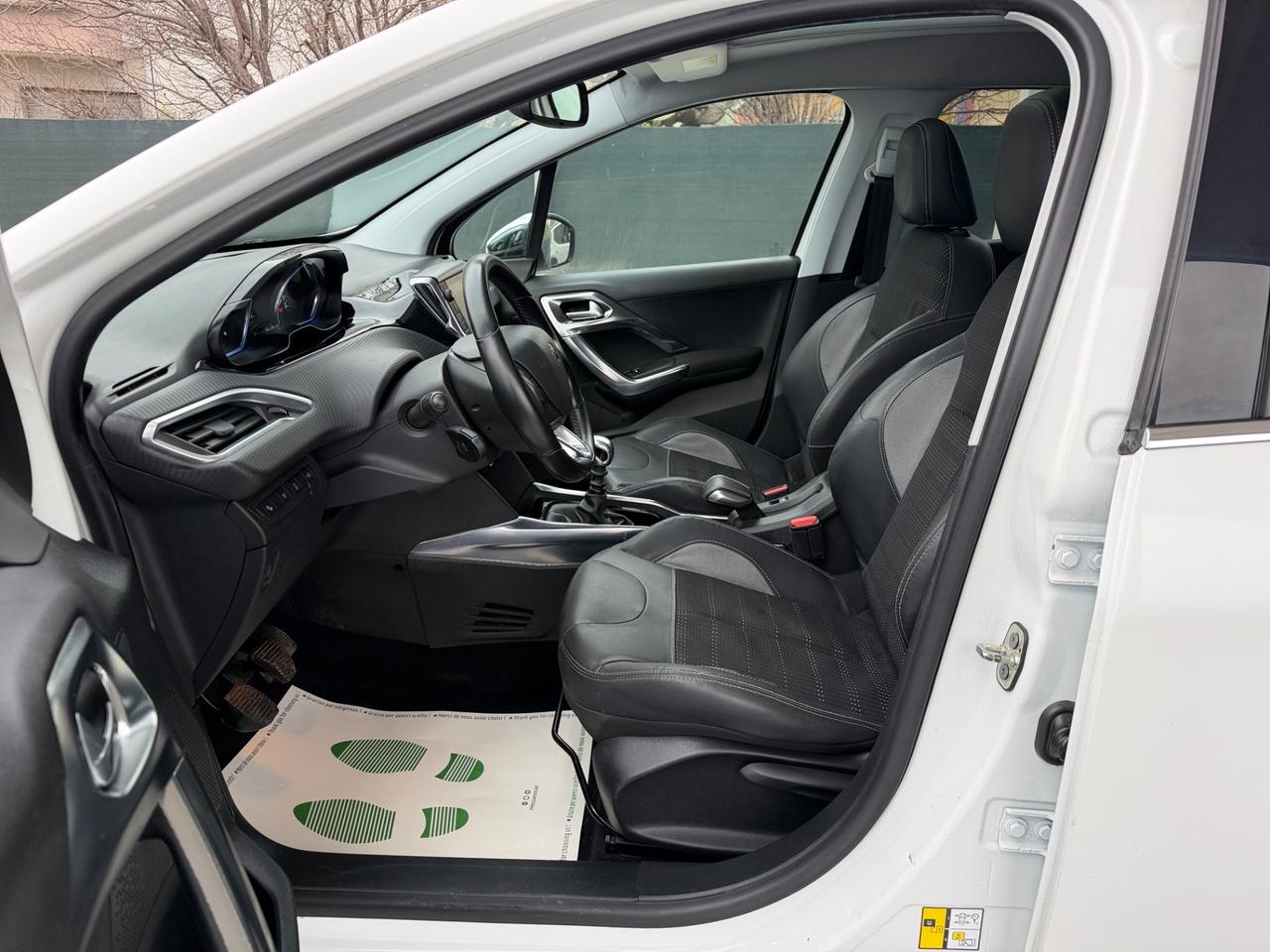 Peugeot 2008 1.6 e-HDi 115 CV Stop&Start Allure