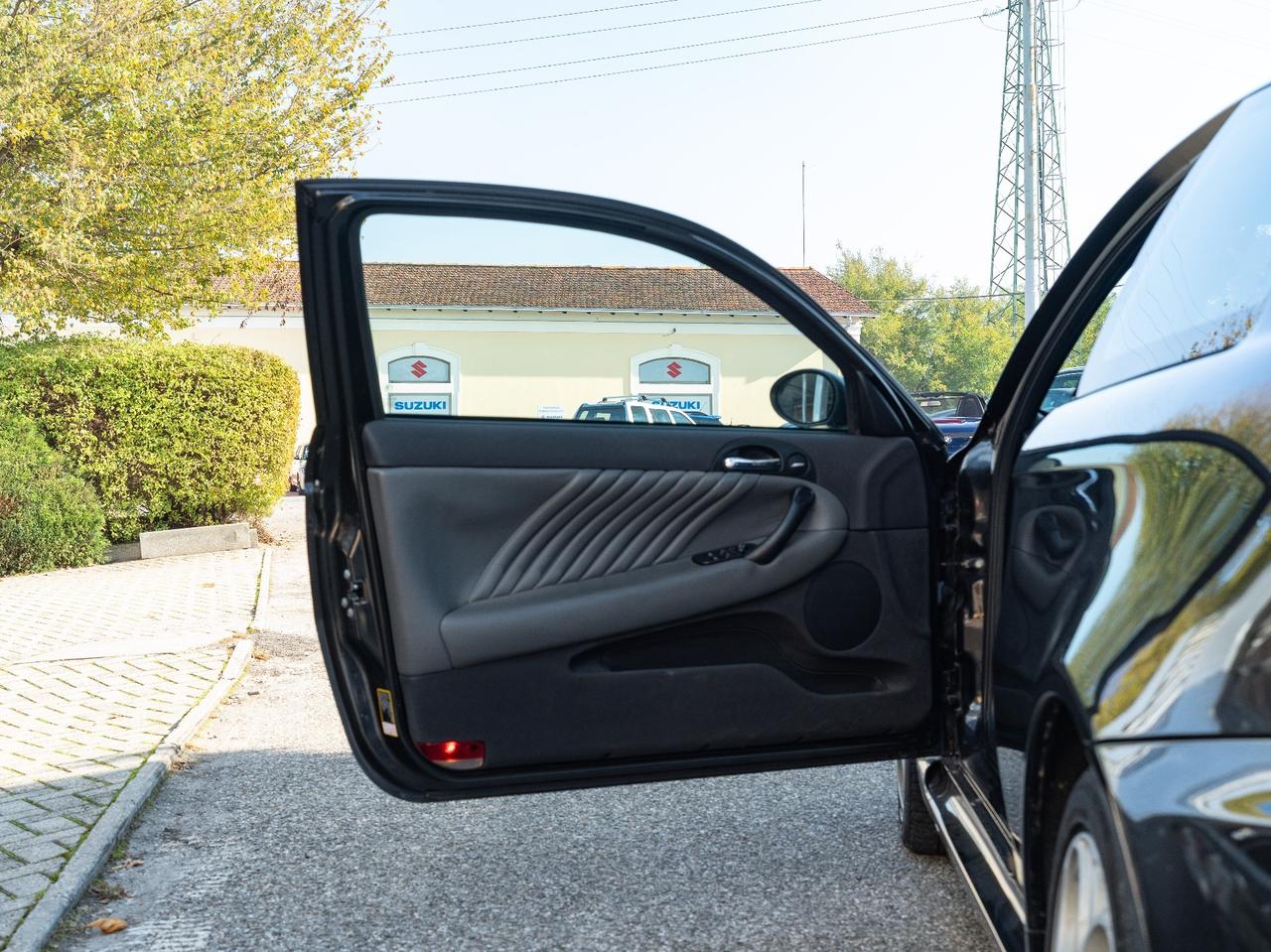 Alfa Romeo 147 3.2i V6 24V cat 3 porte GTA