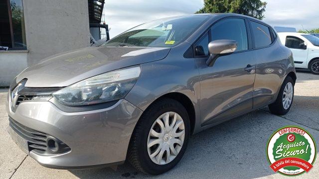 RENAULT Clio 1.2 75CV 5 porte Adatta Neo Patentati