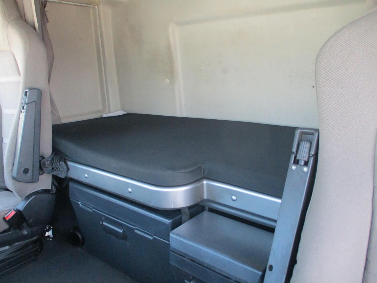 STRALIS XP 510 E6 CENTINA ALZA/ABB 7.80M ATT BIGA