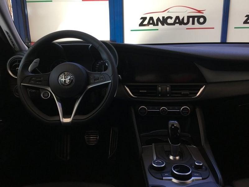 Alfa Romeo Giulia 2.2 Turbo AT8 210CV AWD Q4 Veloce my19