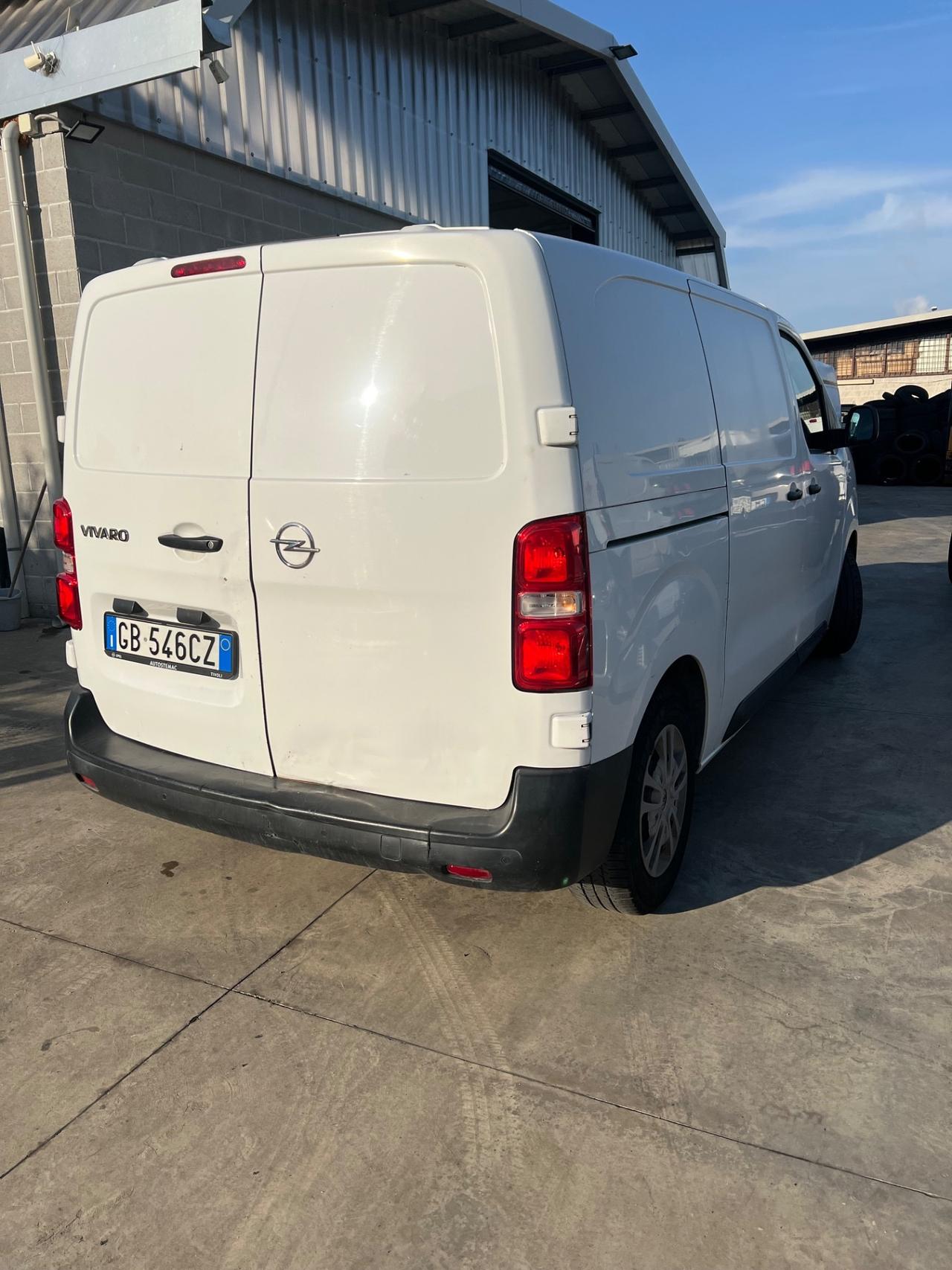 Opel vivaro del 2020 è solo 100.000 kM