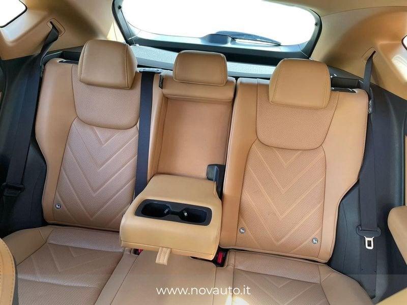 Lexus NX Hybrid Luxury 4WD