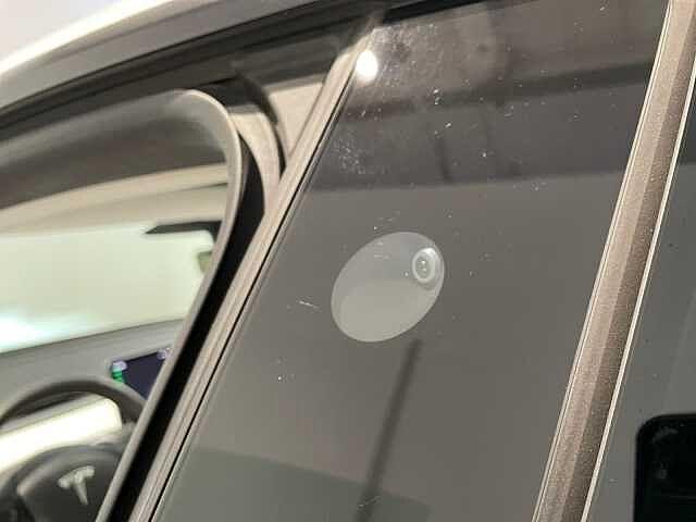 Tesla Model Y 320CV Batt.60kWh RWD - IVA ESPOSTA