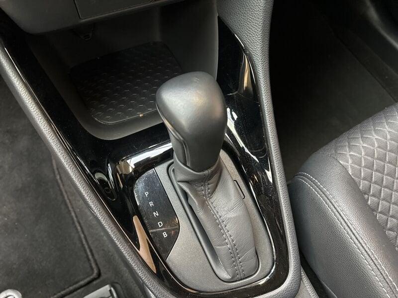 Toyota Yaris 1.5 hybrid Lounge