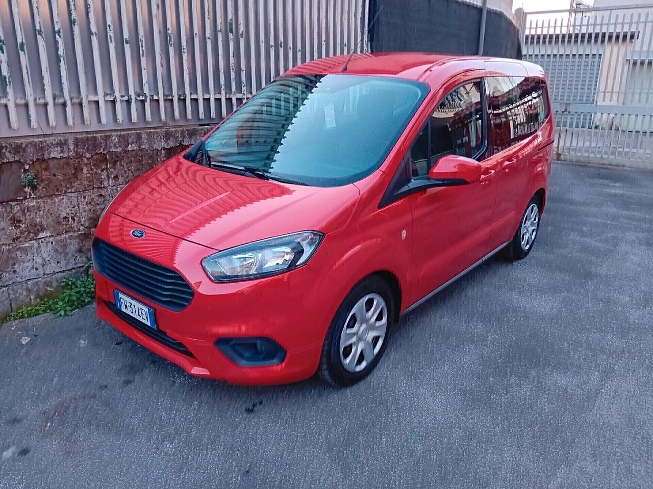 Ford Tourneo Courier 1.0 EcoBoost 100 CV Sport