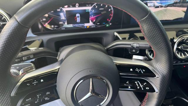 MERCEDES-BENZ A 180 Automatic AMG Line Premium Plus