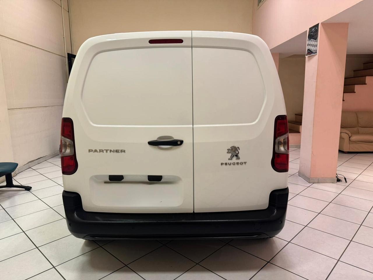 Peugeot Partner BlueHDi 130 EAT8 S&S PL Furgone Premium