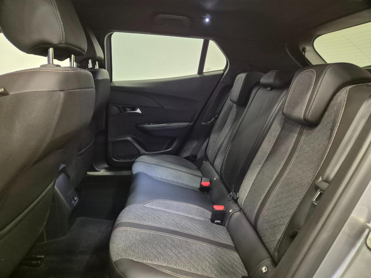 Peugeot 2008 1.2 hybrid Allure 136cv e-dcs6 IN PROMO