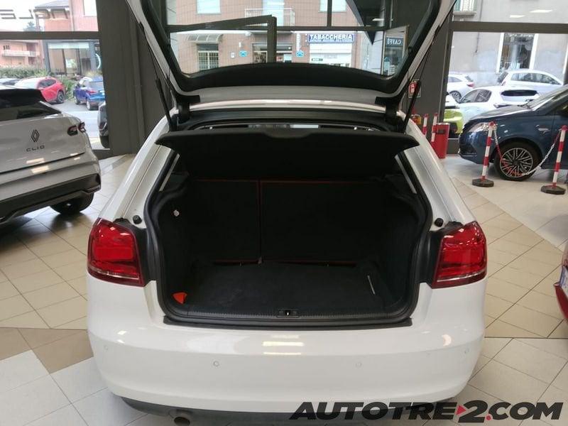 Audi A3 A3 1.6 tdi Attraction 90cv