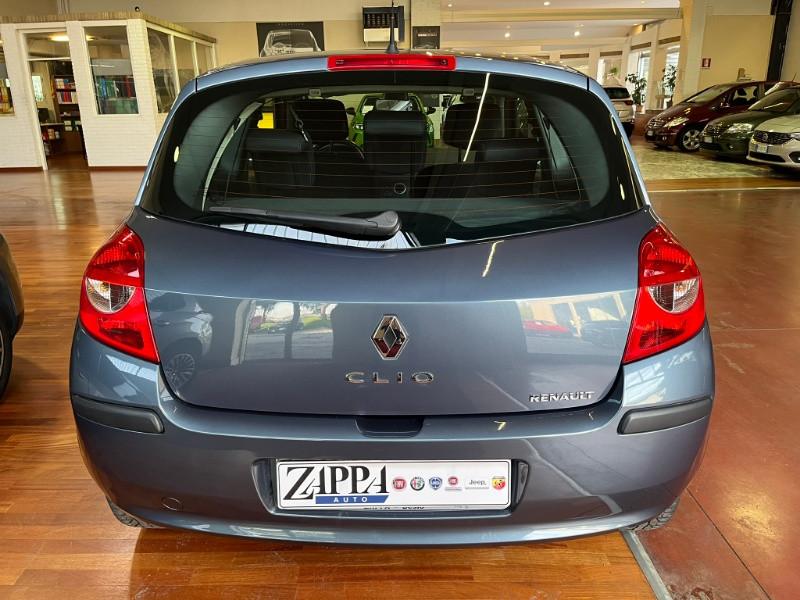 RENAULT Clio 1.2 16V 3 porte Dynamique