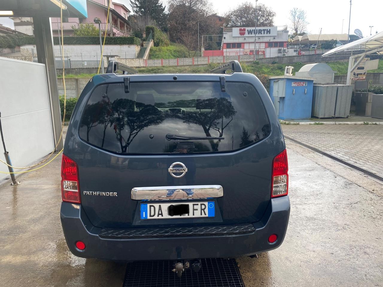 Nissan Pathfinder 2.5 diesel cambio automatico 7 posti gancio traino 3000 kg 2006