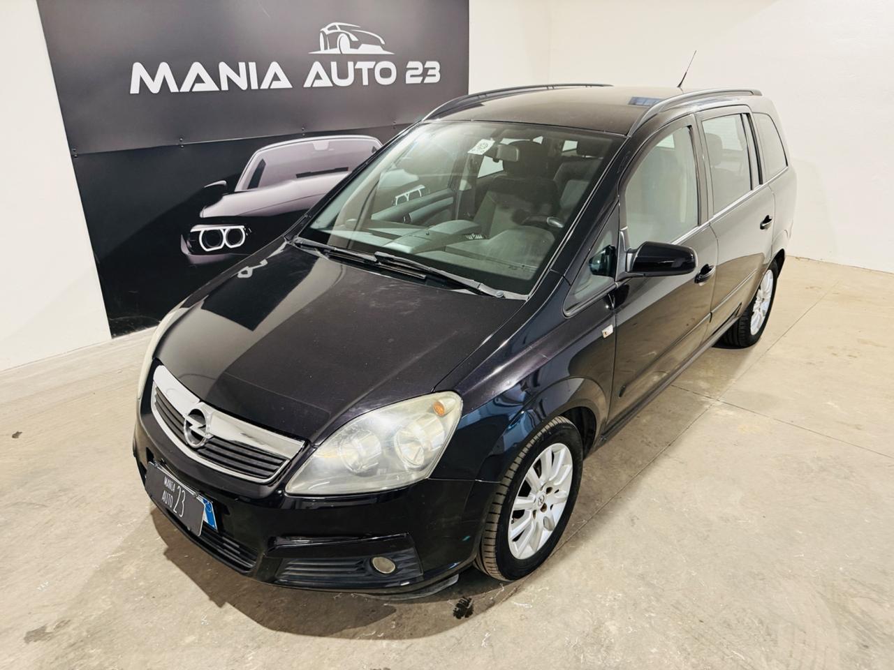 Opel ZAFIRA 1.9 CDTI 150CV 4 porte Cosmo*
