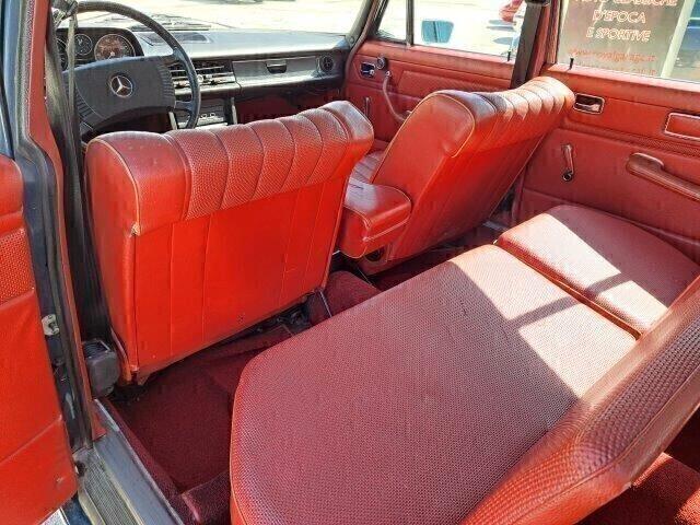 MERCEDES W115 D\8 220D LANG LIMOUSINE -ASI TARGA ORO-