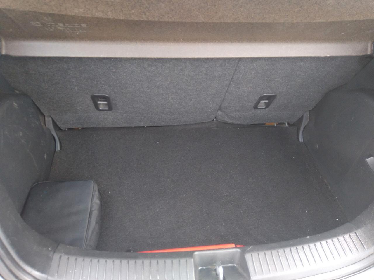 Mazda 2 Mazda2 1.3 16V 75CV 5p. Play GPL