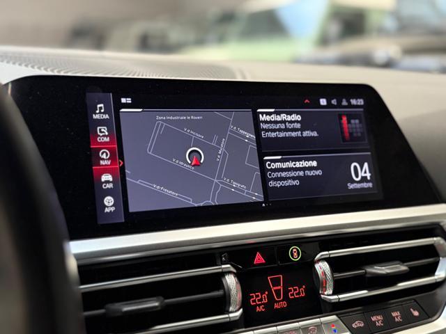 BMW M4 Competition M xDrive Cabrio Carbon Pack