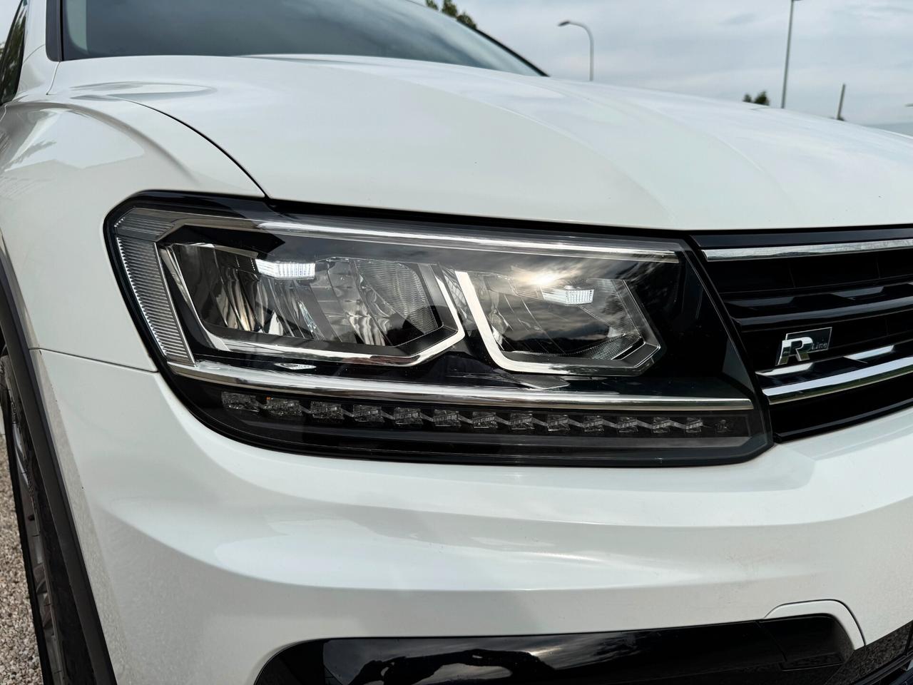 Volkswagen Tiguan 2.0 TDI 150cv DSG Sport R-Line | UNICO PROP.