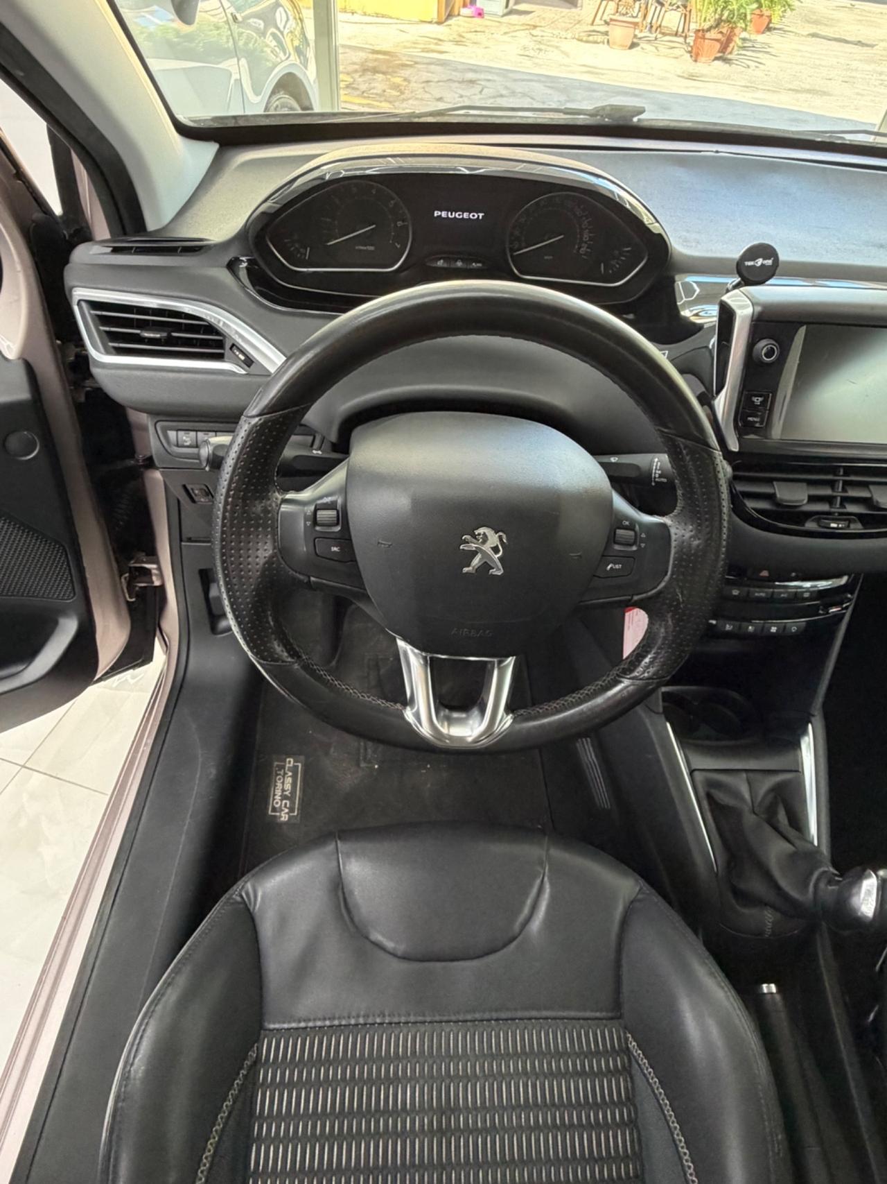 Peugeot 208 1.2 VTi 82 CV 3 porte Allure