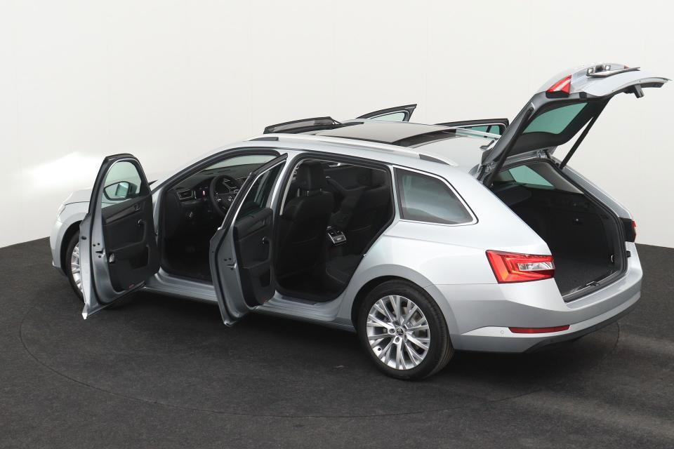 Skoda Superb iV Wagon Superb Wagon iV 1.4 tsi phev Style dsg