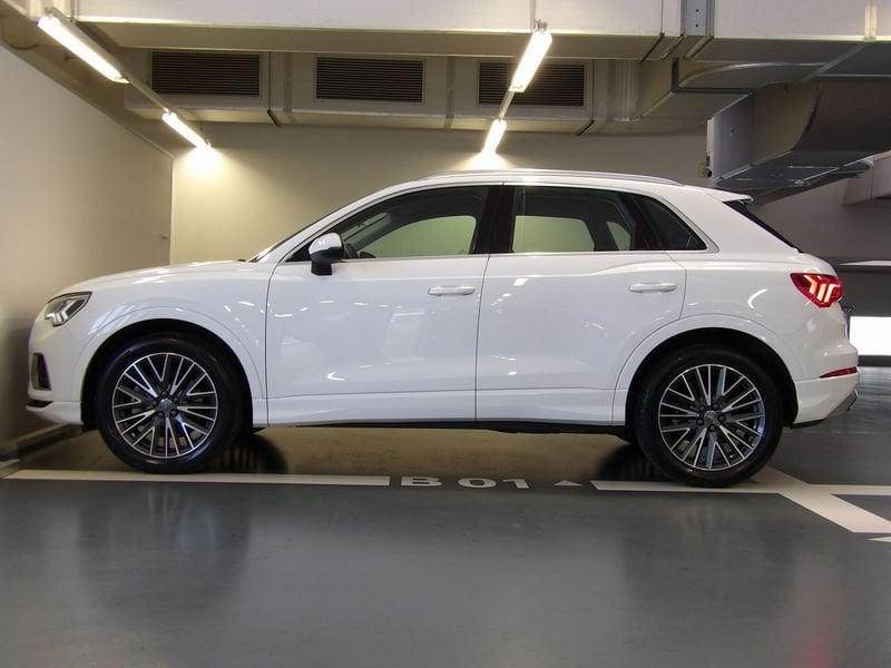 Audi Q3 40 TFSI quattro S tronic Business Advanced