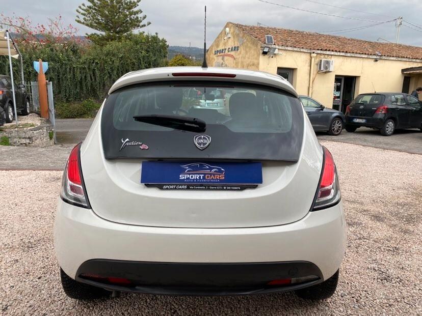 Lancia Ypsilon 1.2 69 CV 5 porte Elefantino