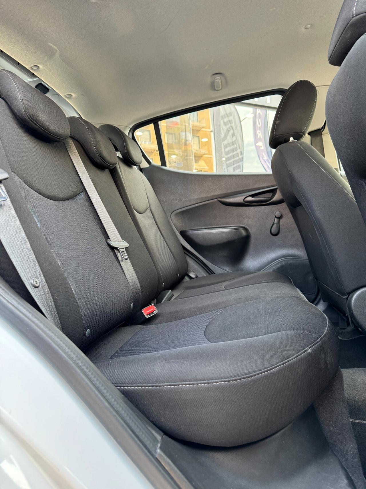 Opel Karl Rocks 1.0 73 CV GPL NEOPAENTATI