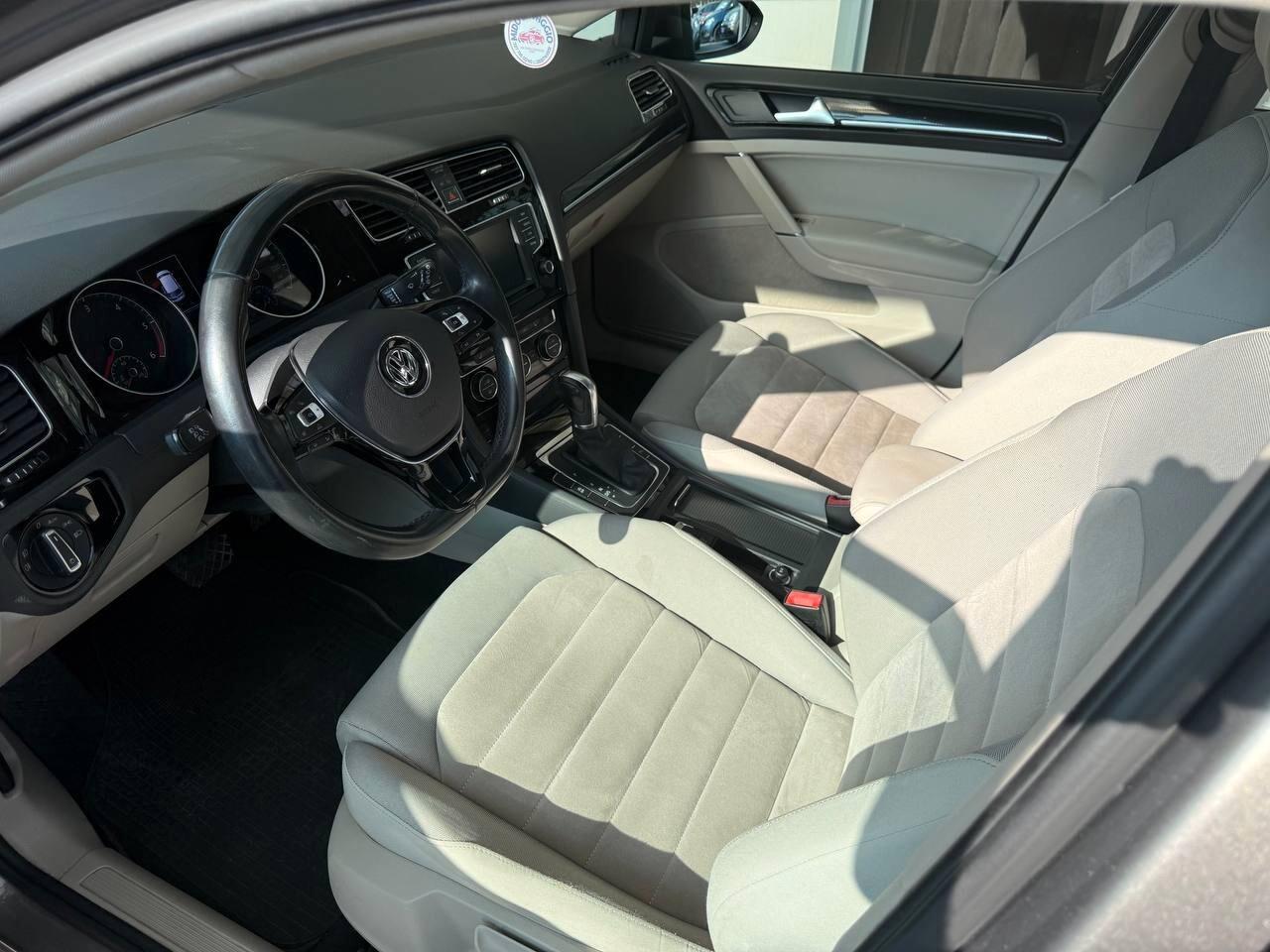 Volkswagen Golf 2.0 TDI DSG 5p. Executive BlueMotion Technology - AUTOMATICO - EURO6