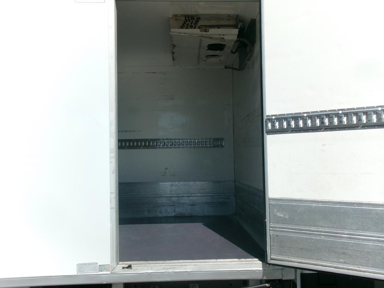 Iveco Daily 35C14 2.3 140CV E6 FRIGO+PEDANA CARICATRICE 10Q ATP FRCX -20° 09/2027 5 PEDANE 188000 KM