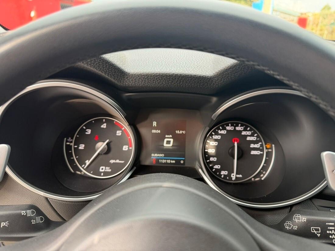 Alfa Romeo Stelvio 2.2 Turbodiesel 180 CV AT8 Q4 Executive