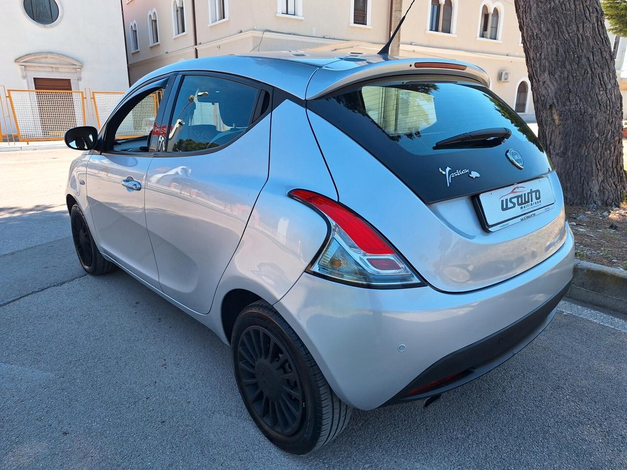 Lancia Ypsilon 1.2 69 CV 5 porte Elefantino 2015