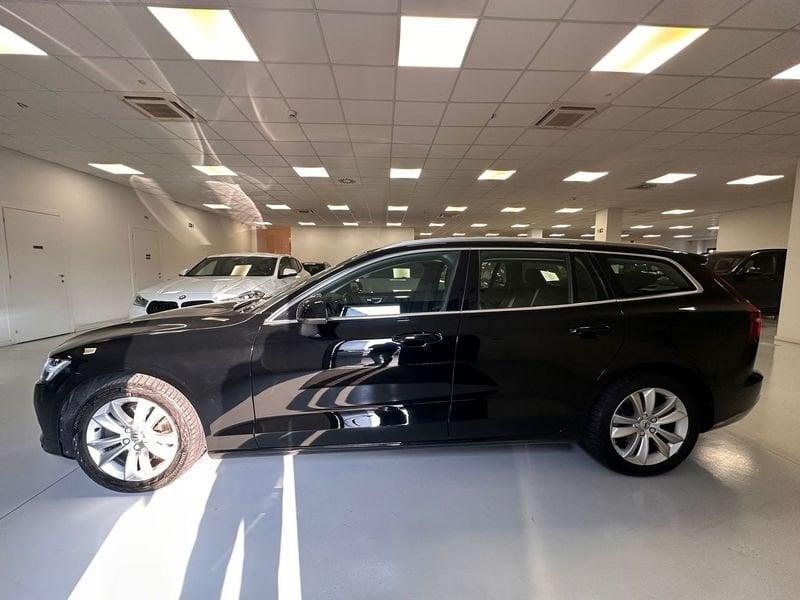 Volvo V60 2.0 b4 Momentum Business auto