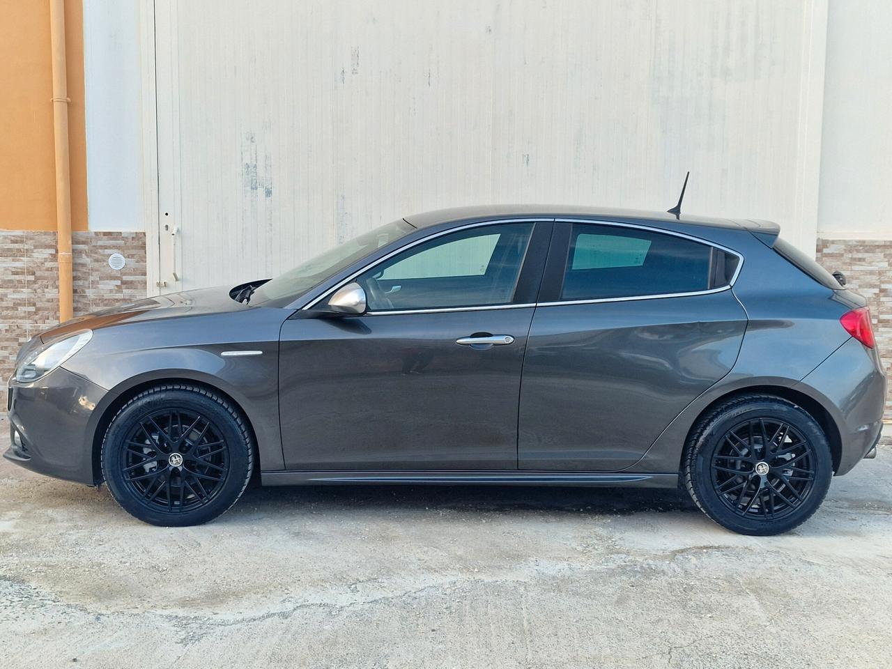 Alfa Romeo Giulietta 1.6 JTDm-2 105 CV Distinctive